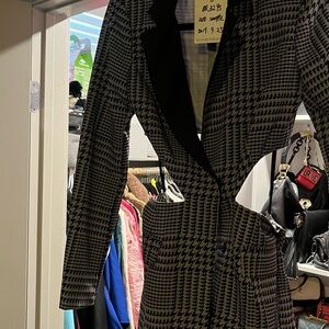 BR 22 Black and White Houndstooth Blazer playsuit